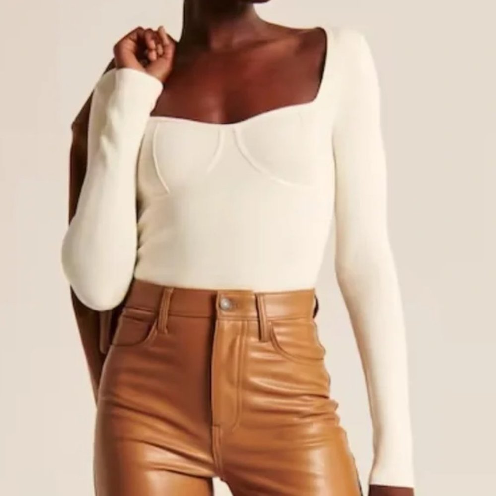 Abercrombie & Fitch White Corset Slim Sweater Size Medium NWT